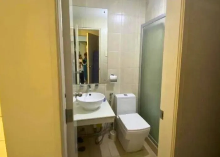 Hotel Book Now For Free Pool And Sauna Access Inside Prime Location Of Near Us Embassy, Naia, Makati, Bgc, Mall Of Asia, Chinatown. Immerse In Sea View Balcony For Limited Time Offer Month Click Here Now